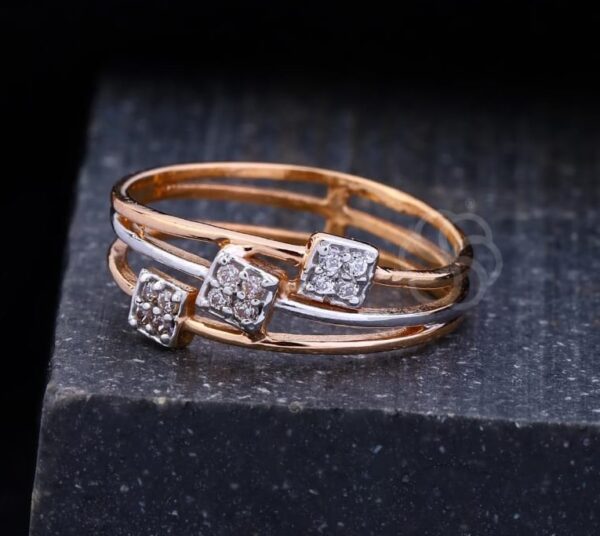 Radiate Grace – 18K Rose Gold Ring for Women's