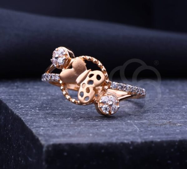 Dazzling 18K Rose Gold Ring for Women's