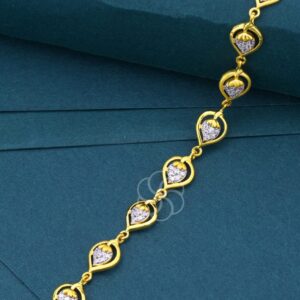 Stylish 18K Gold Charm Bracelet For Women's