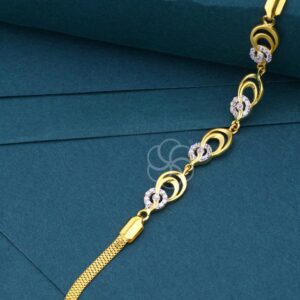 Everyday Wear Bracelet in 18K Gold