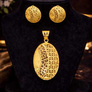 Classic Oval Cutwork Gold Pendant Set