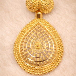 Traditional Teardrop Gold Pendant Set – 11 Gram