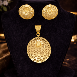 Floral Cutwork Round Gold Pendant Set