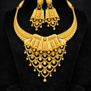 Grand Traditional Gold Choker Necklace Set